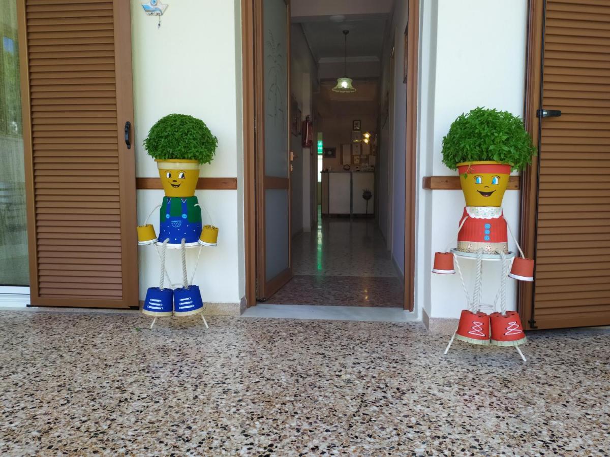 Agia Marina  Finikas Rooms מראה חיצוני תמונה