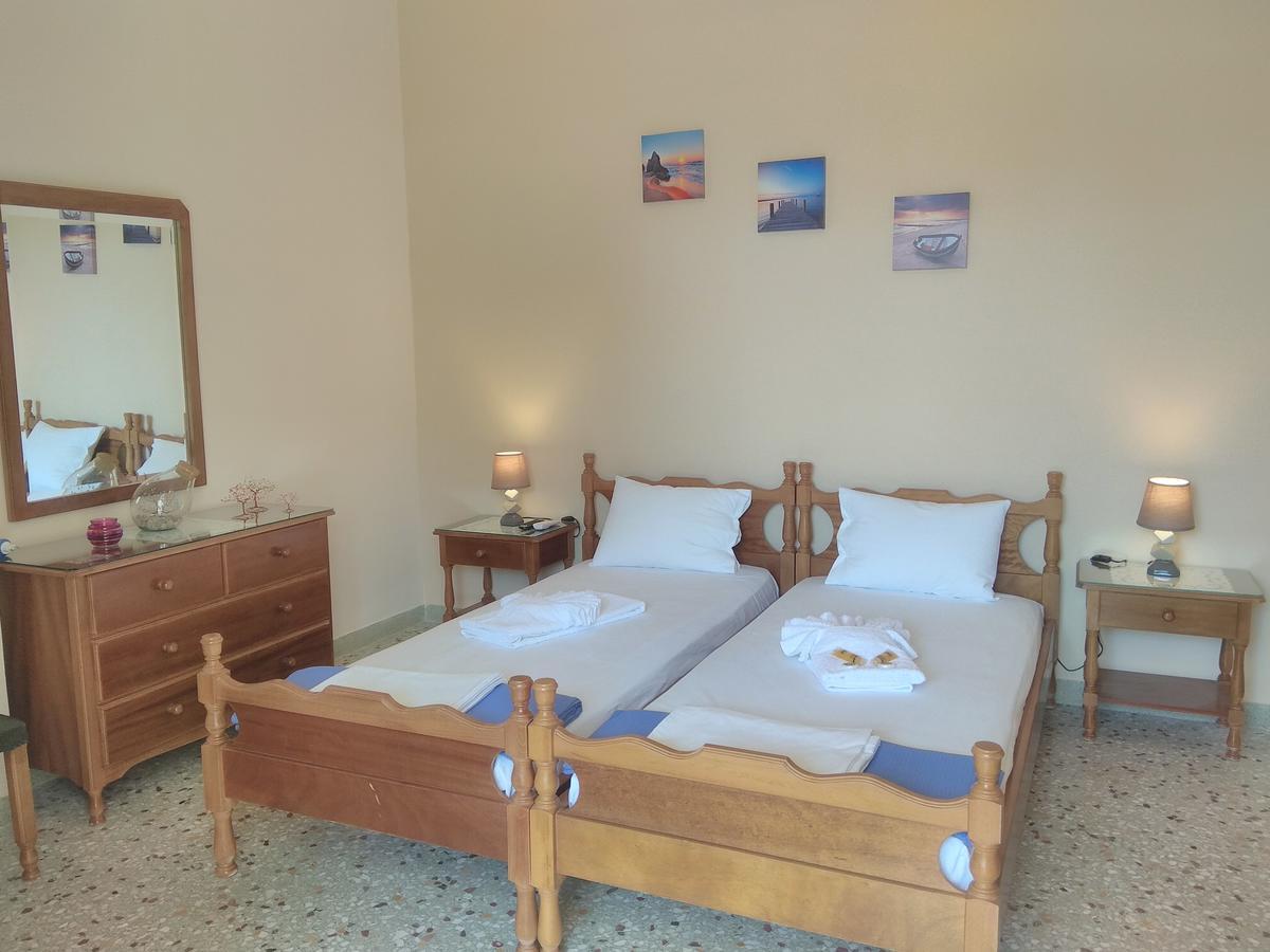 Agia Marina  Finikas Rooms מראה חיצוני תמונה